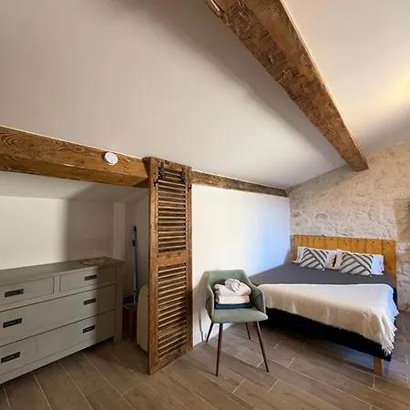 Two Bed * Narbonne
