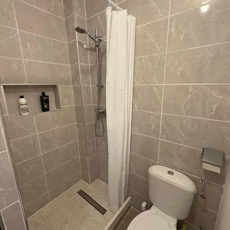 Two Bed *