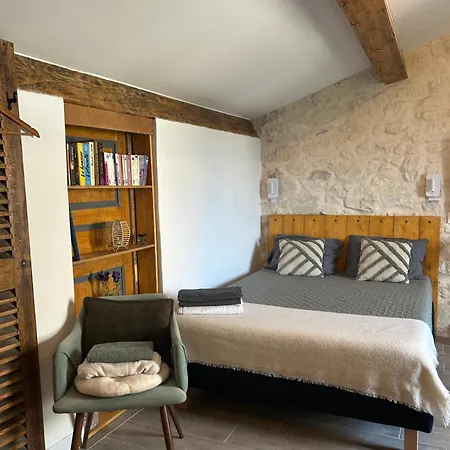 Two Bed * Narbona